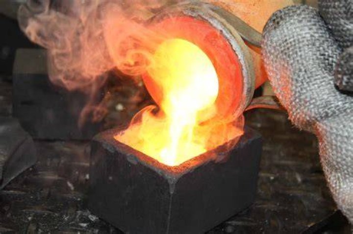 Can you melt gold in a fire?