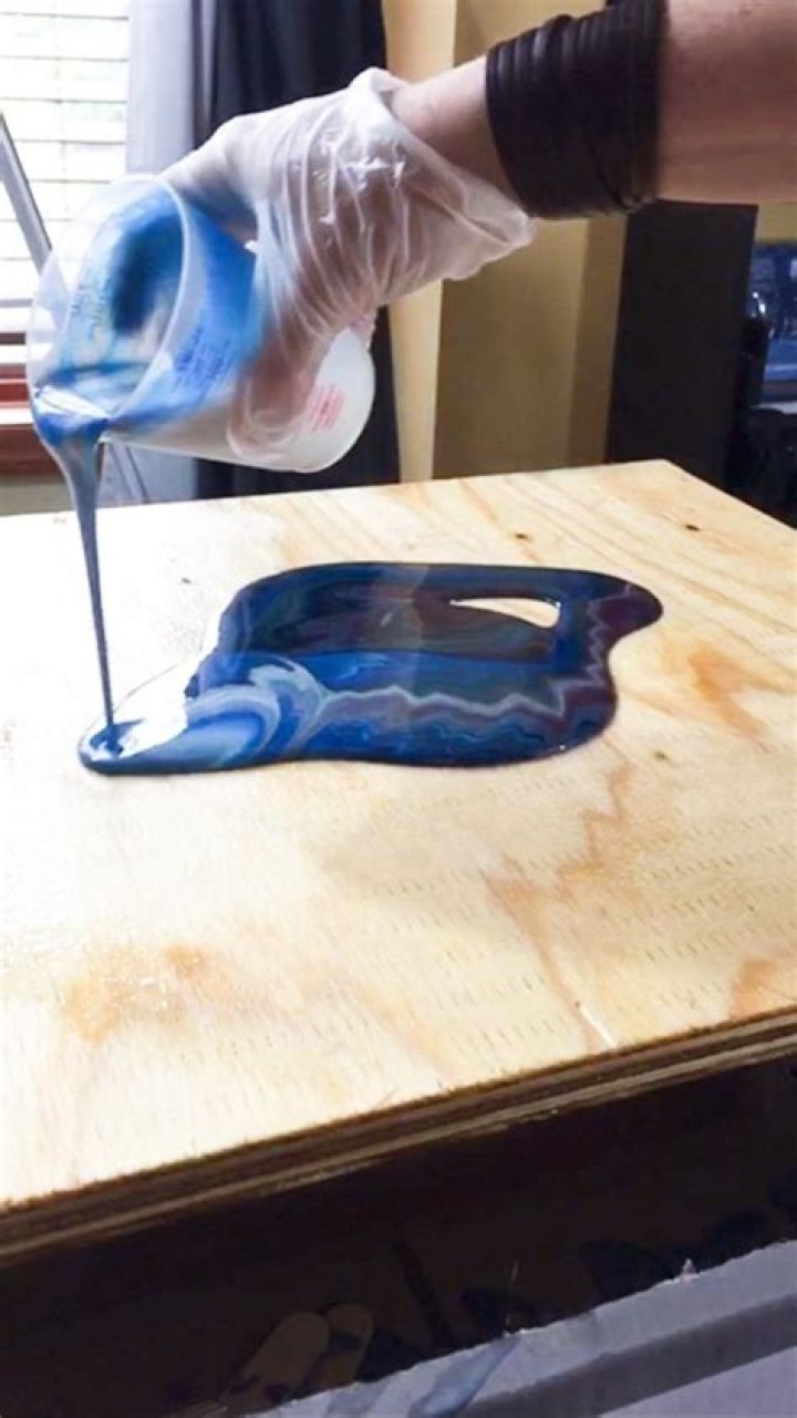 Can you pour resin indoors?