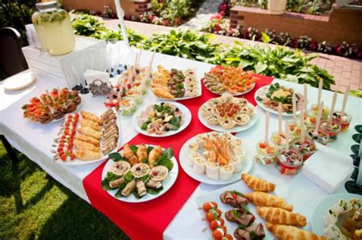 Do baby showers have food?