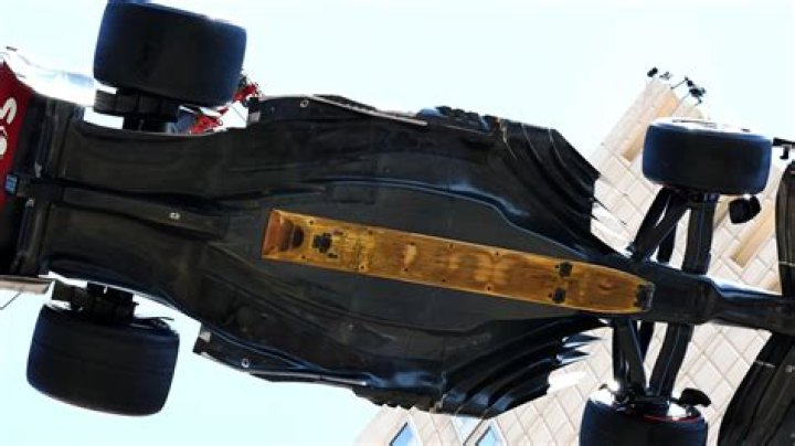 Is there wood on the bottom of F1 cars?