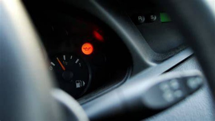 What does a car with low oil sound like?
