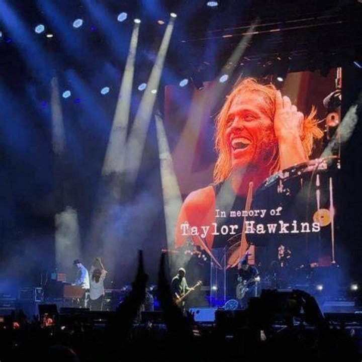 When did Taylor Hawkins leave Alanis Morissette?