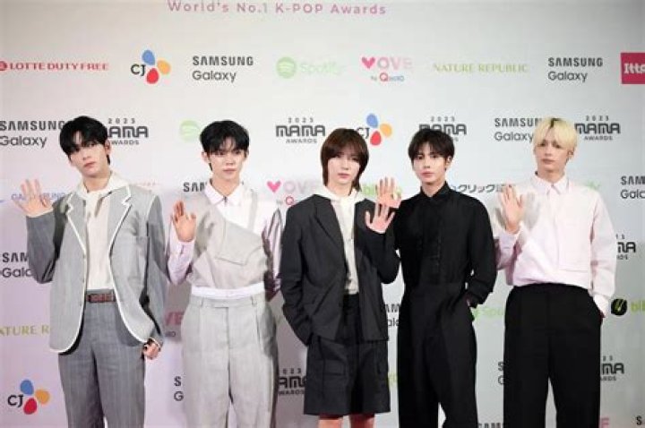 Who is the main dancer of txt?