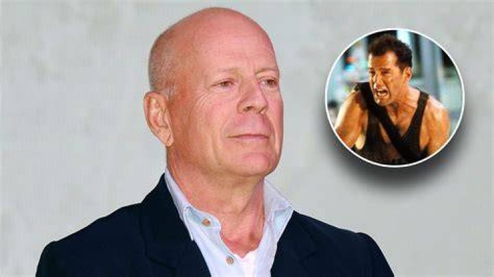 Why is Bruce Willis not credited in Oceans 12?